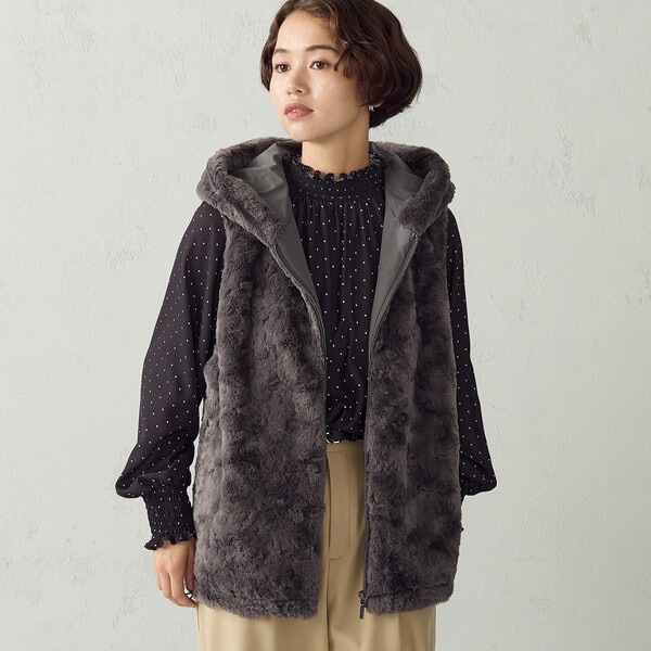 ラビット調 フェイクファー フード付きベスト | コムサイズム(COMME CA