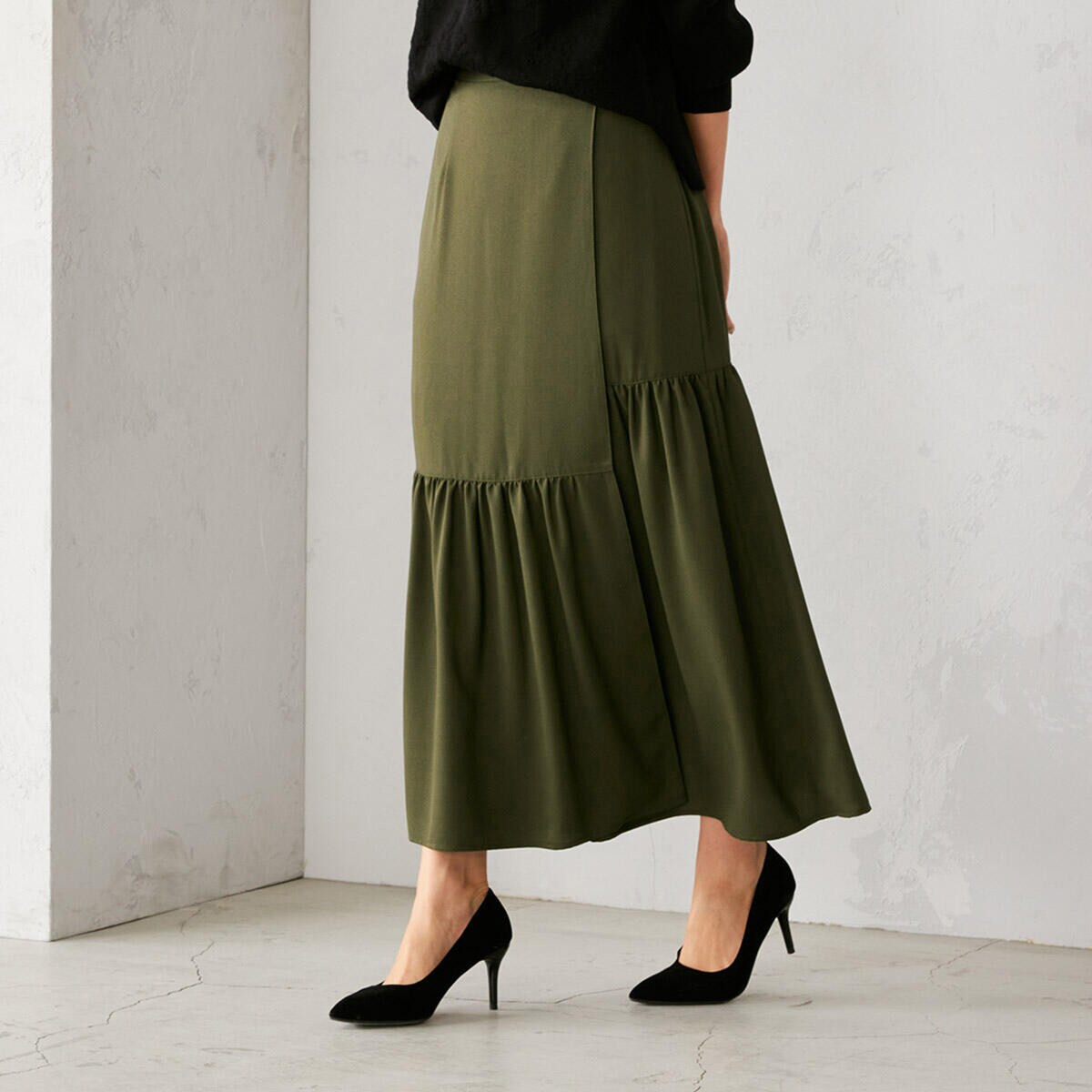 23区 セットアップスーツ ノーカラージャケット ラップ風スカート 茶色