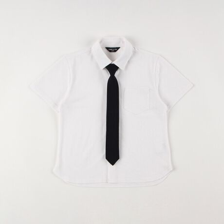 sfUCtlN^COł̂ŁAtH[}JWA܂ŕLg锼̃Jbg\[fނ̃VcłBJbg\[fނŐLk̂ŁAqlɂƂē₷Sn̗ǂVcƂȂĂ܂BlN^C͕\ʊ̂z̍nɂĂ܂̂ŁAՂ݂̂łȂJWAɂg₷Ă܂Bsfށt҃IbNXc|GXeƖȂ̎ɂLׂ̍W[W[fނ̃IbNXŁA󂵂ł₷AG肪ǂ̂łBLъfނȂ̂ŁAql₷ASnǂĂ܂BŐ@􂢉\łB[^ԁF98-18CK41-205]