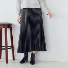 合成皮革プリーツスカート