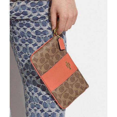 ポーチ ストラップ付き Coach コーチ B4ty9 コーチ Coach B4ty9 ファッション通販 マルイウェブチャネル