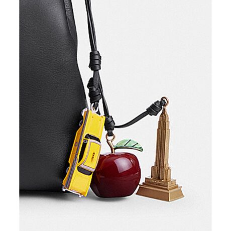 スモール ニューヨーク クラスター バッグ チャーム | コーチ(COACH 