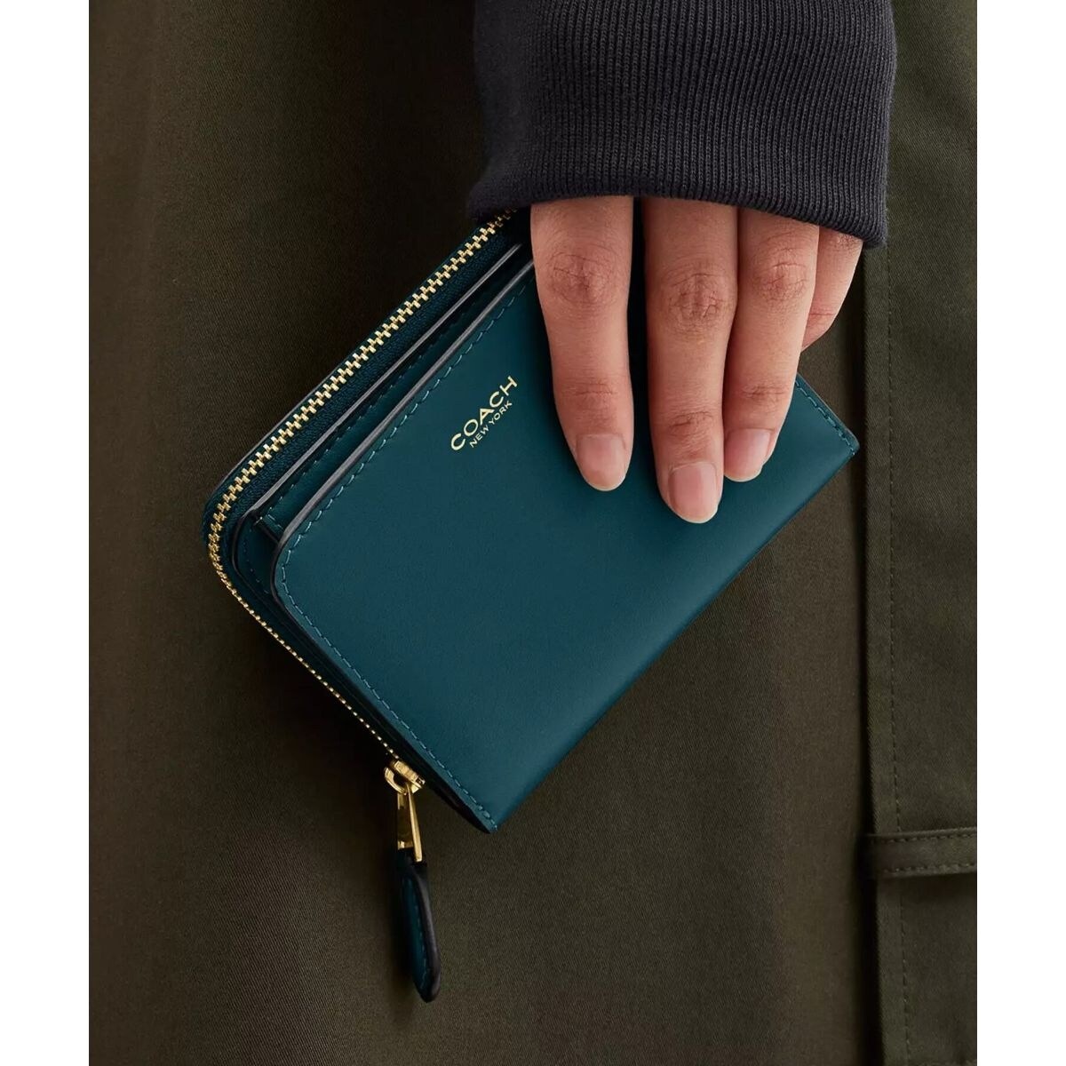 タビー ウォレット・シグネチャー デニム | コーチ(COACH