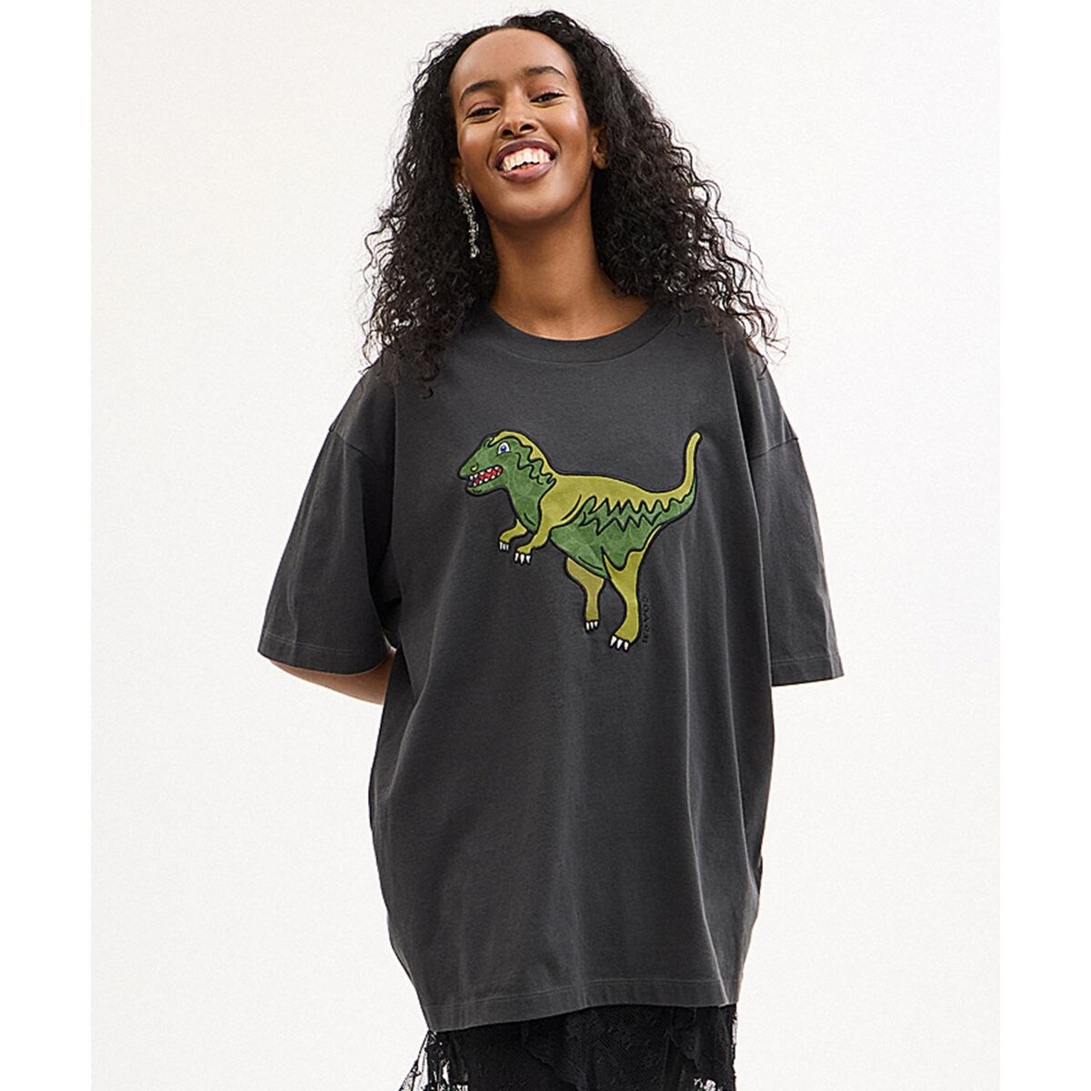 coach コーチ レキシー ロゴ ダイナソー Tシャツ twice ブラック