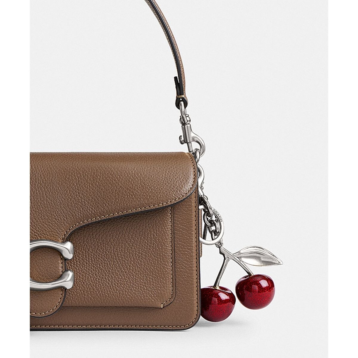 チェリー バッグ チャーム | コーチ(COACH) | マルイウェブチャネル