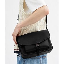 チャーター メッセンジャー クロスボディ バッグ