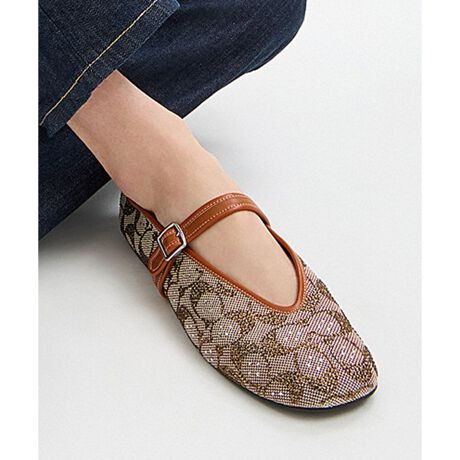 [^ԁFCBP01 BAR][WF[ENX^ VOl`[ WJ[hhXAbvɂhX_Eɂ҂ȁANVbNȃVGbg͂̃[ WF[BNX^߂VOl`[ WJ[hɁAX[X U[̃fBe[Y܂Bpbh̒~Əvȃo[̃\[̗pAKȗSnBobNJ̃X^CłByVOl`[ WJ[hɂāzD@ŐDꂽWJ[hnɁA̓Iɕ\ꂽVOl`[ p^[ȉAey݂܂BvgnɔאF򂹂FȂAۗ܂BEVOl`[ WJ[hAvAU[EvntAU[~Eo[ \[EobNJE0.5cm q[EtBbgF傫߁EfB[XTCYgp̃p\RX}[gtH̉ʐݒ@ɂۂ̃J[ƈقȂČꍇ܂BfB[X TCYڈ5F22cm^5.5F22.5cm^6F23cm^6.5F23.5cm^7F24cm^7.5F24.5cm^8F25cmfUCɂĈقȂꍇ܂ByCOACHɂāz1941NɃj[[NőnO[ot@bVuhłBƋ@\˔R[`iɂ́AnNtg}Vbvוɂ܂łɍs͂Aō̎gSnƃX^C͂܂BR[`ւNVbN X^CƗDꂽNIeB́Aj[[N }nb^̃tgŁA80NȏOAŏ̃R[`̊viꂽɊmꂽ̂łB1941N̑nƂ璷NoĂh邪ȂR[`̖{BiAϋvA@\AX^Cƌl{uhƎxAWF_[XɎgfUCLxɂAMtgɂ߂łBNGCeBuEfBN^[̃X`A[gEB@[X̃rWƁÃz[^Ełj[[ŃAN󂯓piCN[VujAėEC鐸_ɃCXpCAAN炵悤ɁAîÂs܂B