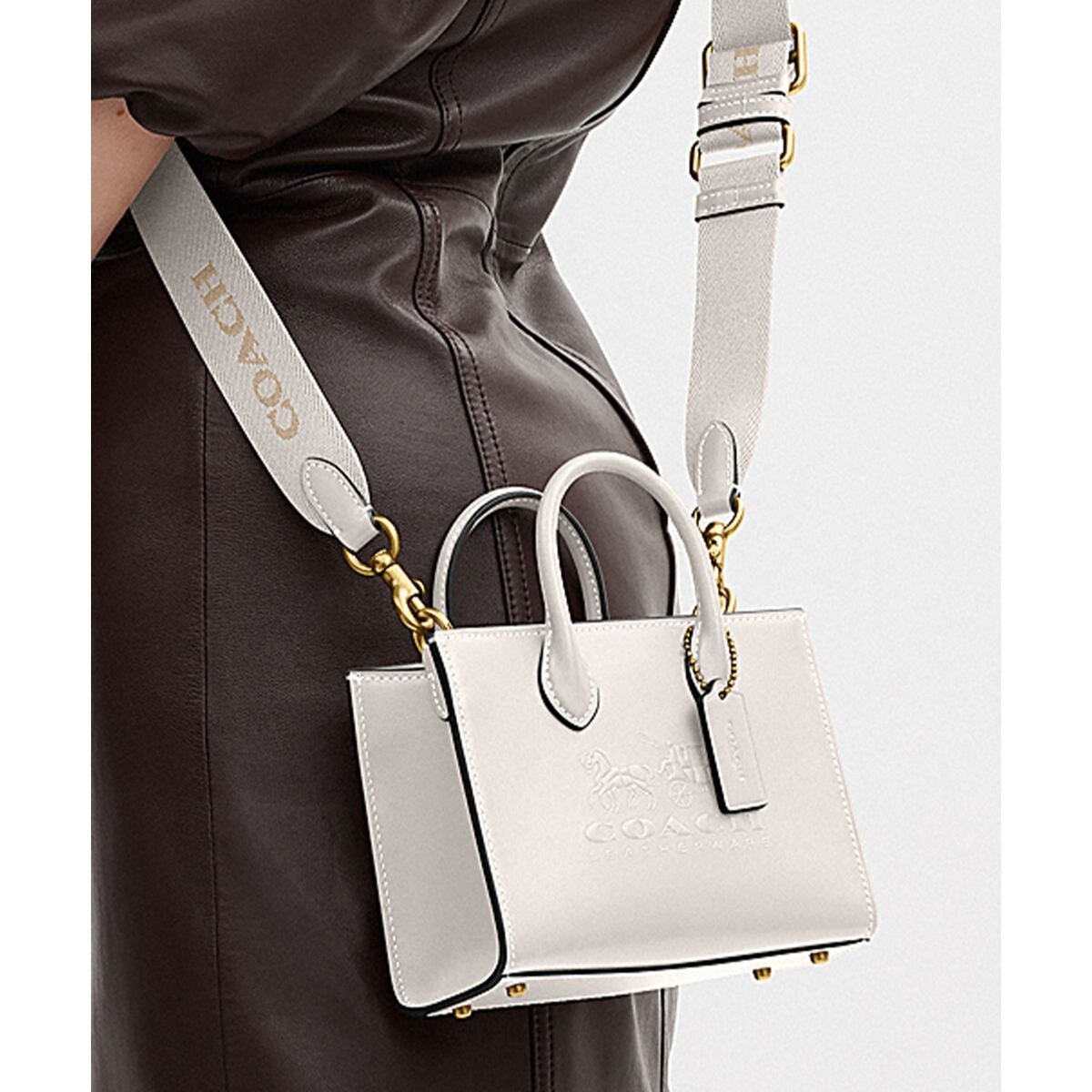 日本完売＋関税込★Coach Aエース トート バッグ 17 CT889 公式】COACH – コーチ | エース トート バッグ 17