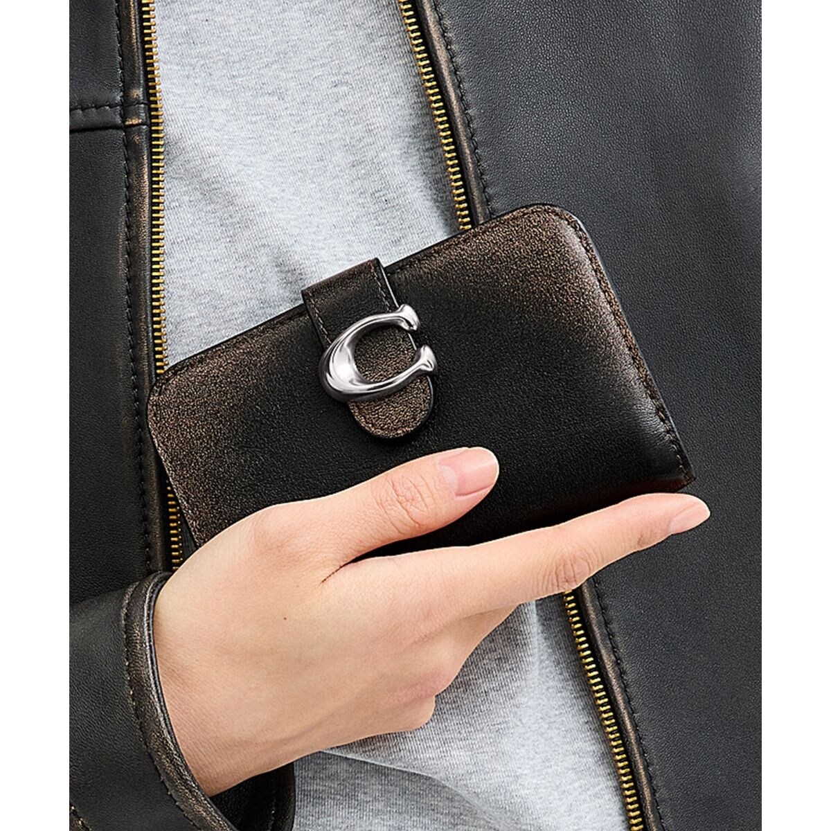 COACH コーチ 三つ折り財布　二つ折り財布1131 レディース ミニ財布(二つ折り&三つ折り) | COACH コーチ公式