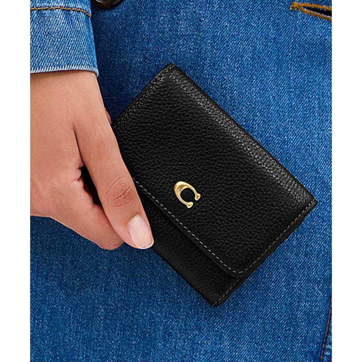 エッセンシャル スモール ジップ アラウンド カード ケース