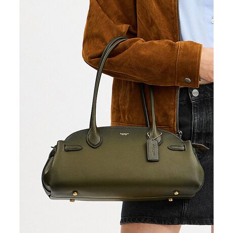 [^ԁFCCC30 B4OL]GpCA L[I[ obO 34j[[ÑXsbggEmpire Carry AlliGpCA LI[jh́ARpNgŒ߂̃`[u[Xgbv|CgBLȏ_炩G̃i` OC U[gpABe[Wӂ郋bN͂łBS[htHC̃SƁAꂽ~j}ȃfBe[NXȃX^Cグ܂BVGbg̃TCY34́ALXƂɑ@\|PbgMdi[\BhbO[VtXgbvɂ́AL[`F[|[`t܂BWbvgbvJ͏ɓ肱ތ`̂߁AAE^[uĎ^ԂƂł܂B߂ׂ̍nh́AɊ|ĂƎ܂܂BEuh̊młNtg}VbvŎdグg[gobOEi` OC U[Eɑ@\|PbgEɃhbO[V Nbvt[hEWbv gbvJAntEnh{̂܂23cmEe x 4Ec15.5cm x 34.5cm x }`12cmEz[\Ed670go[jbVh X^ĆAF̔ZWɂ闧̊ŁAobO̓A摜Ƃ͎኱قȂꍇ܂Bgp̃p\RX}[gtH̉ʐݒ@ɂۂ̃J[ƈقȂČꍇ܂BJ[͊Ǘp̕\LłA^O̕\LƈقȂĂ܂B