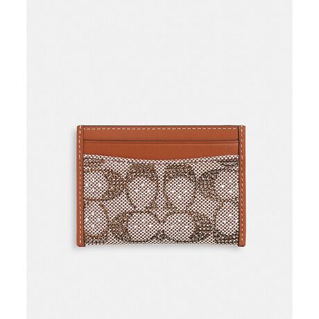 [^ԁFCCD08 LHBAR]GbZV J[h P[XENX^ VOl`[ WJ[hLbVXhɂƂčzɂȂJ[h P[XBOu^ U[ƃNX^߂VOl`[ WJ[hōグ܂BJ[hXbg4ɉÃ|Pbgɂ̓J[hLbV[\BĩXbgɃJ[u݂邱ƂŁAJ[h̏oꂪ₷|CgBߗނ̃|PbgɊ荞܂AobO̒ɔE΂X݌vłB R[`̃VOl`[ WJ[h́A36% TCN |GXeƁA64% WFleBu Rbgi_nێEĐAlƓy̌S߁AYfzʂ𑝉郊WFleBu_Ƃ̗p_ꂩ璲BjuhfނłBnւ̉e}R[`̎g݂_ɂAiACełByVOl`[ WJ[hɂāzD@ŐDꂽWJ[hnɁA̓Iɕ\ꂽVOl`[ p^[ȉAey݂܂BvgnɔאF򂹂FȂAۗ܂BEuh̏㎿ȊvɂJ[hP[XitOgP[XjEVOl`[ WJ[hAOu^ U[EJ[hXbg x 5Ec7.5cm x 11cmgp̃p\RX}[gtH̉ʐݒ@ɂۂ̃J[ƈقȂČꍇ܂BJ[͊Ǘp̕\LłA^O̕\LƈقȂĂ܂ByCOACHɂāz1941NɃj[[NőnO[ot@bVuhłBƋ@\˔R[`iɂ́AnNtg}Vbvוɂ܂łɍs͂Aō̎gSnƃX^C͂܂BWF_[XɎgfUCLxɑAMtgł̂qlɂIтĂ܂BNGCeBuEfBN^[̃X`A[gEB@[X̃rWƁÃz[^Ełj[[ŃAN󂯓piCN[VujAėEC鐸_ɃCXpCAAN炵悤ɁAîÂs܂B