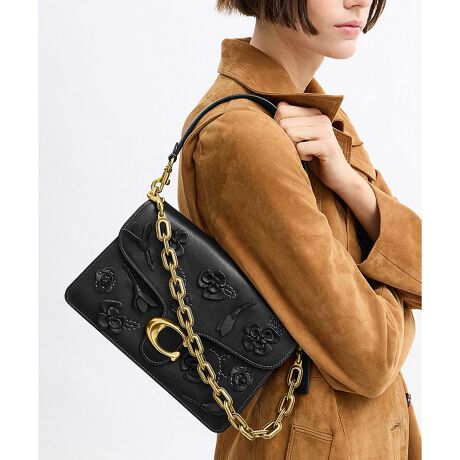 [^ԁFCCC15 B4BK]`F[ ^r[ V_[ obOEt[ GxbVg1970ÑR[`̃A[JCufUCAbvf[g gChain Tabbyi`F[^r[jh́A𐶂鐢ɂ҂ȃ_炵IBƂOC U[ɃBe[W̉ȉԂ̃`[tƂŎ{AgCh̃n[hEFÃobOłBz鏬ԂȃTCY̓ɂ́Aڂ₷d؂|PbgtBOɂ͏oꂵ₷Wbv |PbgĂ܂BXeBb`{GKgȃ`F[N Xgbvt΃obO̕\Kbƃ`FWBANZT[oŃobO̎Oɐ炷̂͂AV[g U[ XgbvAO U[ Xgbv3ނ̕t̃Xgbvg΁A莝͂A|΂ߊ|̃nYt[X^Cłg܂BEuh̊młNtg}VbvŎdグV_[obOE\tg t OC U[Ai` OC U[EɃXibv |PbgA@\|PbgEOɃWbv |PbgEXibvJAntEO\`F[ XgbvA{̂܂ł̒19.5cmEO\V[g XgbvA{̂܂ł̒19.5cmEO\O XgbvA{̂܂ł̒54.5cmi|΂ߊ|2WAYdljEc17cm x 26cm x }`8cmEz[\Ed940ggp̃p\RX}[gtH̉ʐݒ@ɂۂ̃J[ƈقȂČꍇ܂BJ[͊Ǘp̕\LłA^O̕\LƈقȂĂ܂B