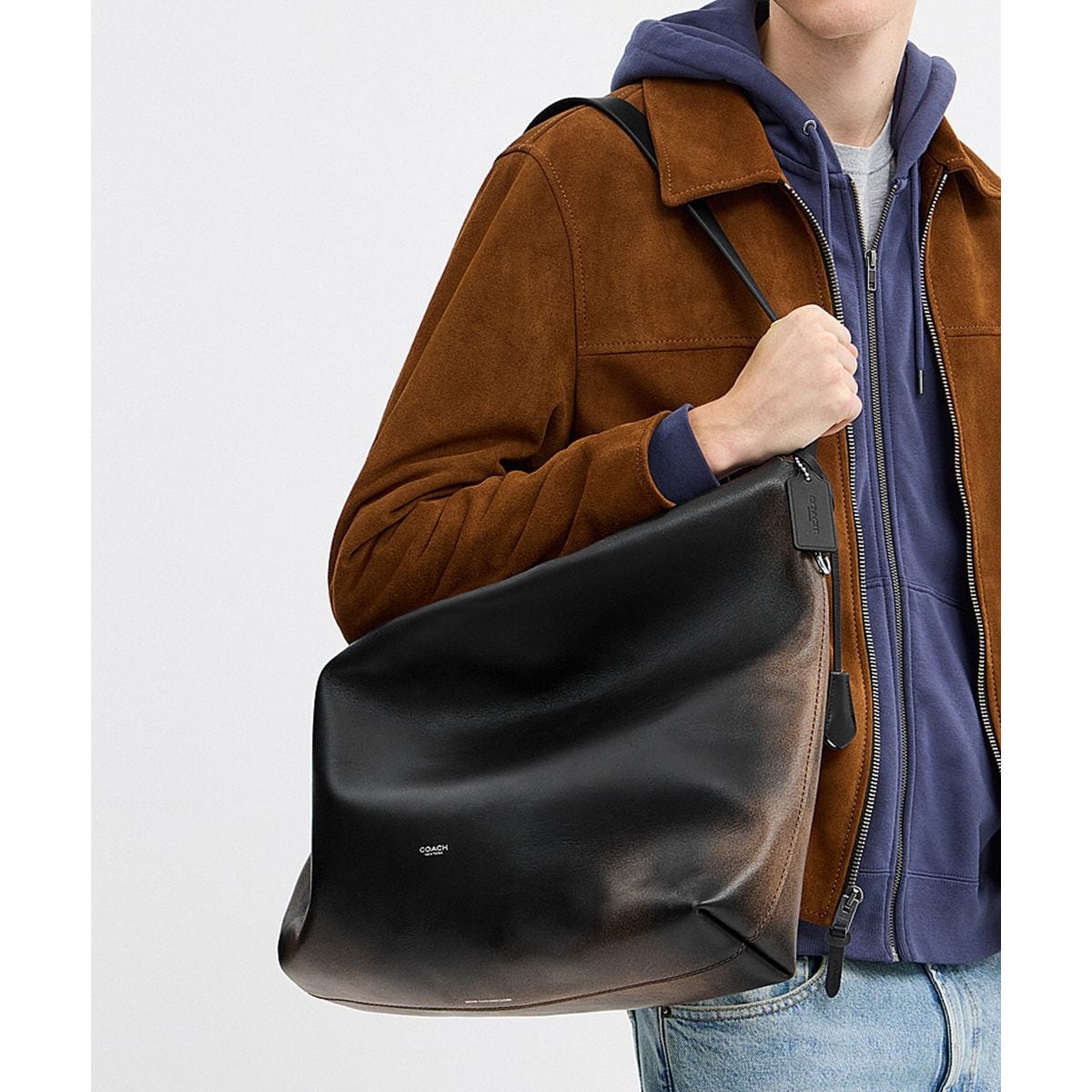 美品 COACH コーチ メッセンジャーバッグ 本革 黒 A4 PC 大容量 美品 COACH コーチ メッセンジャーバッグ 本革 黒 A4 PC 大容量 【公式