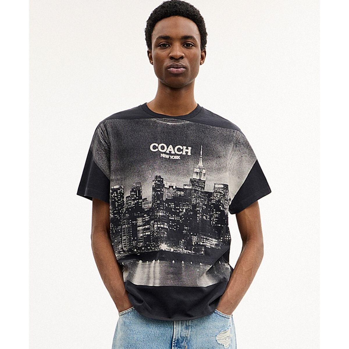 COACH グラフィックプリント Tシャツ Mサイズ 公式】COACH – コーチ