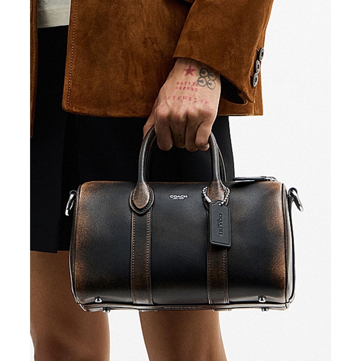 COACH コーチ　ショルダーバッグ　長財布 ガンメタル ブラック　シルバー コーチ(COACH) 長財布 ショルダーバッグ | 通販・人気ランキング COACH