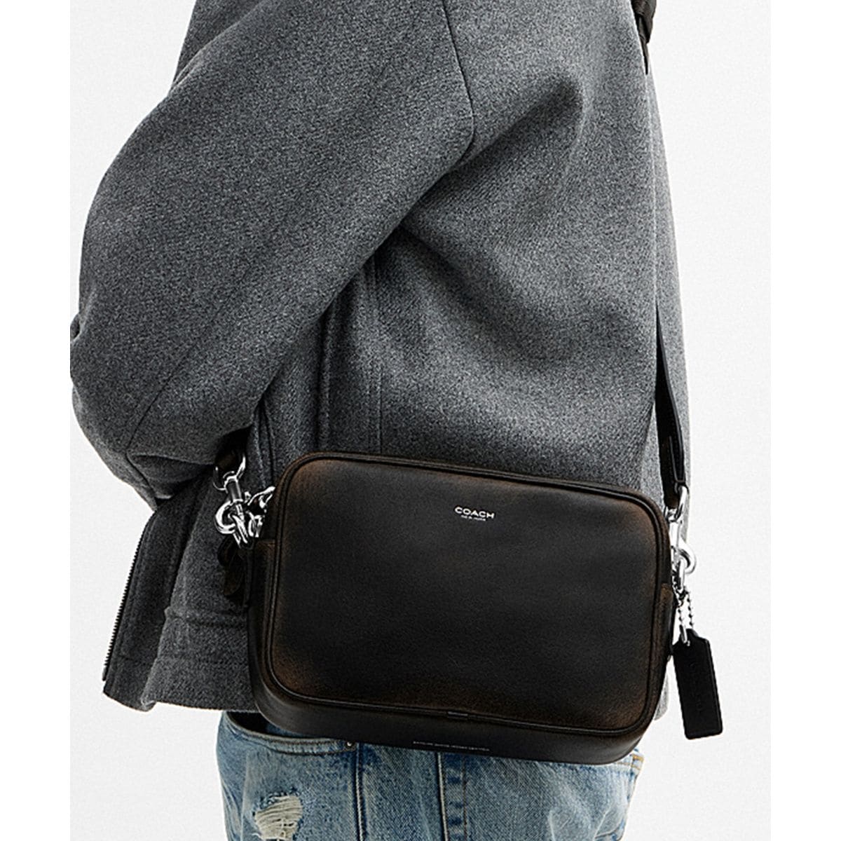 ラジオ カメラ バッグ・ラブド レザー | コーチ(COACH) | マルイウェブ