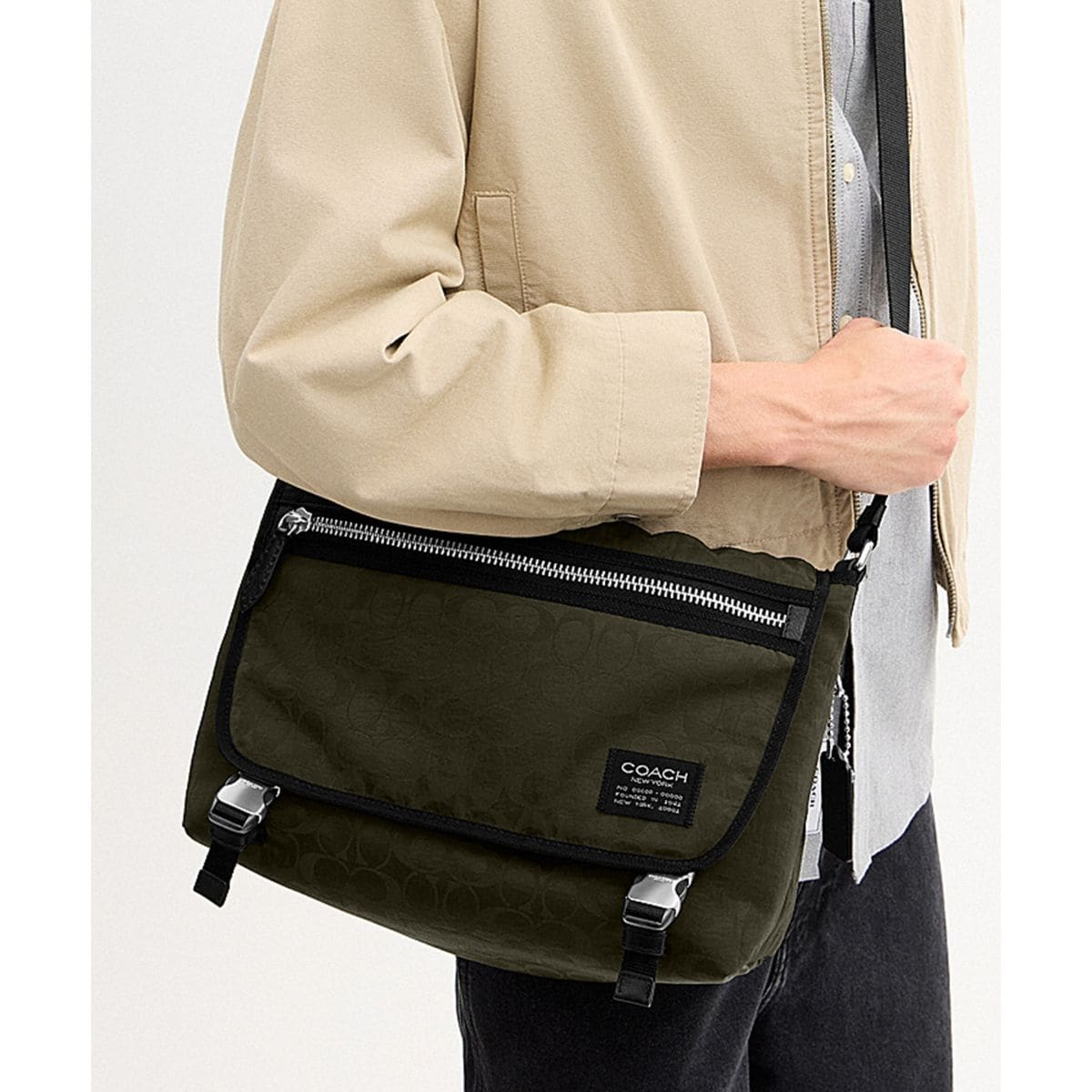 メッセンジャー・シグネチャー ナイロン | コーチ(COACH) | マルイ