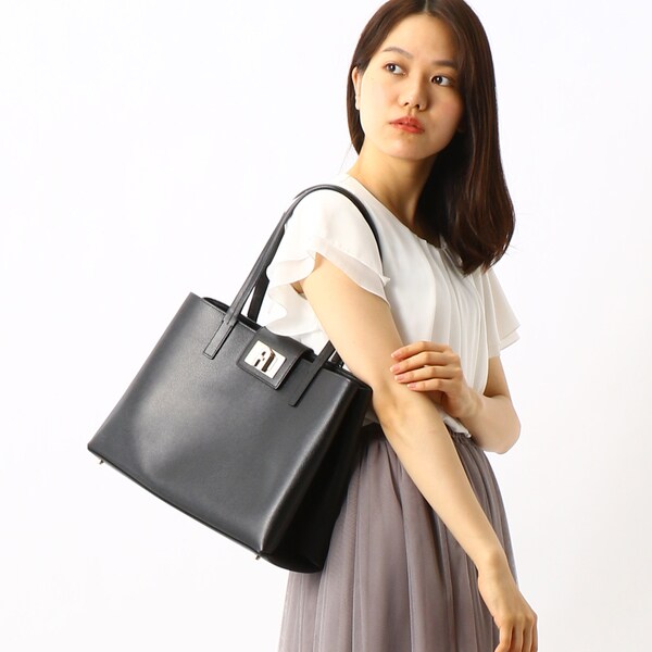 【関税込】FURLA 1927 ラージ レザートート 楽天市場】フルラ FURLA 1927 L TOTE 36 SOFT レザー トート