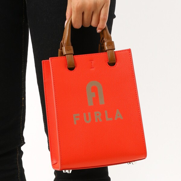 フルラ　ミニトート　ミニショルダー　赤　FURLA