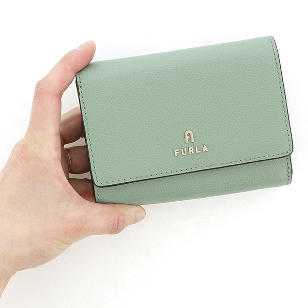 FURLA CAMELIA M フラップ コンパクト ウォレット | フルラ(FURLA