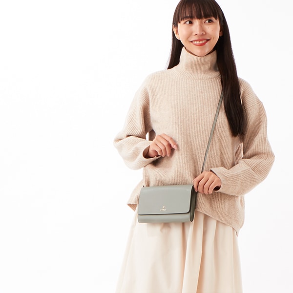 【たた 】FURLA ネイビー キーケース フルラ FURLA キーケース （ネイビー） - ファッション通販