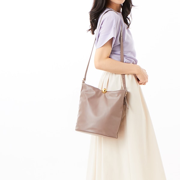 公式/WEB限定】FURLA SFERA SOFT M BUCKET ショルダーバッグ | フルラ