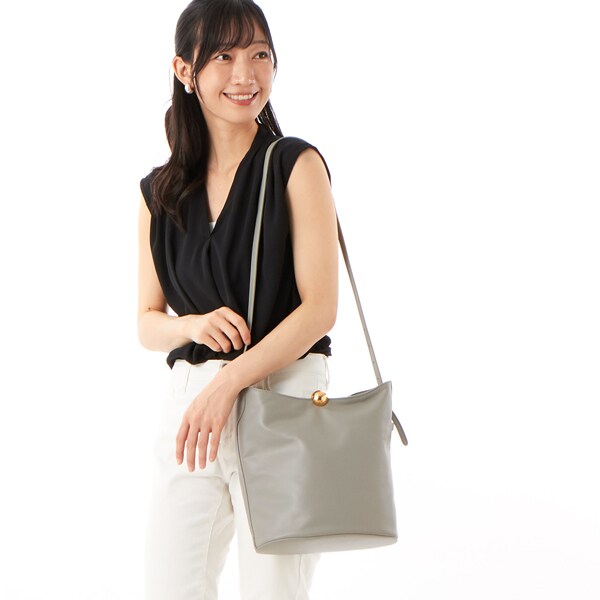 公式】FURLA SFERA SOFT M BUCKET ショルダーバッグ | フルラ(FURLA