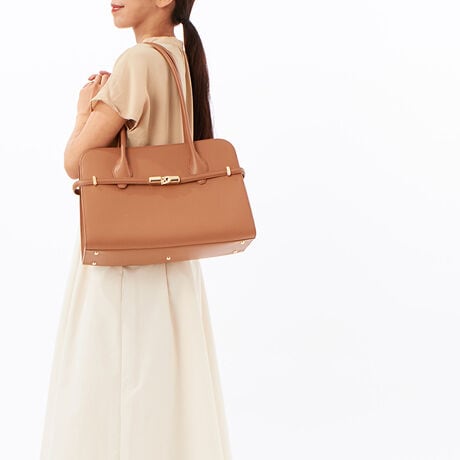 [^:WB01504-BX3104]̓ťICXgAłBCAt^[T[rXɂ܂ẮA}CJX^}T|[gZ^[ւABؖ͑؂ɕۊǂĂBiC̍ۂɕKvƂȂ܂jSȂǈꕔ̎dlʐ^ƈقȂꍇ܂B炩߂B