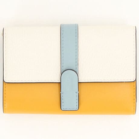 [^:WP00498-BX1588]̓ťICXgAłBCAt^[T[rXɂ܂ẮA}CJX^}T|[gZ^[ւABؖ͑؂ɕۊǂĂBiC̍ۂɕKvƂȂ܂jSȂǈꕔ̎dlʐ^ƈقȂꍇ܂B炩߂B