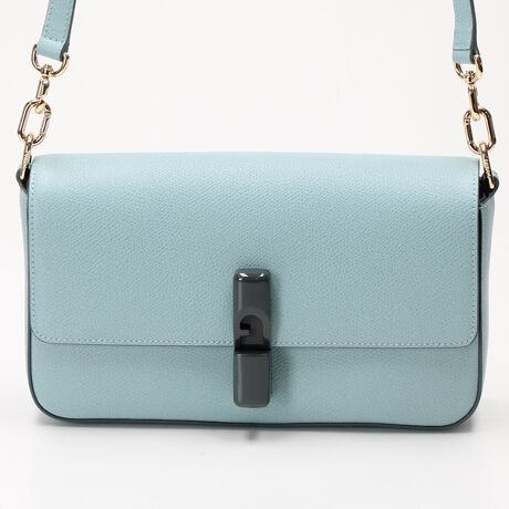 [^:WB01826-ARE000]- Ƀt@Xi[|Pbg- uhS̃vgV[킸􂷂ARe|[ŃRpNgȃt Cf(Furla Iride) NX{fBobOBvgeNX`[̃NXȃ^bNU[fނƂA߂ƎO\ȃV_[Xgbvɂ肳܂܂ȃX^COy݂܂B}OlbgJ̃V_[^^n[hEFAɁAACRjbNȃt A[`SĂ܂Bt Cf̃J[C[WC^AWF[g̃t[o[B̓̋Cɍ킹ċCɓ̃t[o[IԂ悤ɁA̋Cɂ҂ȃCf̃J[IŁB[tbVs[`] sNx[WtbVŃW[V[BOȋC㉟B[\[_] Cgu[e悤ȑuBtbVȃ}ChŒ݂ɁB[~g`R] O[ÂN[Bƒ킵ɁB[tS[(Xgx[)]bhu₩ŊÎ_ςCB}eBbNŃtF~jȂȂɁB[A}[i`F[] CgsNiŃNVbNB菭wLтɁB̓ťICXgAłBSȂǈꕔ̎dlʐ^ƈقȂꍇ܂B炩߂Bi͂̍ۂ̔[íAグؖ鏑ނƂĕۏ؏ƂƂɑ؂ɕۊǂĂBiCȂǂ̍ۂɕKvƂȂ܂j