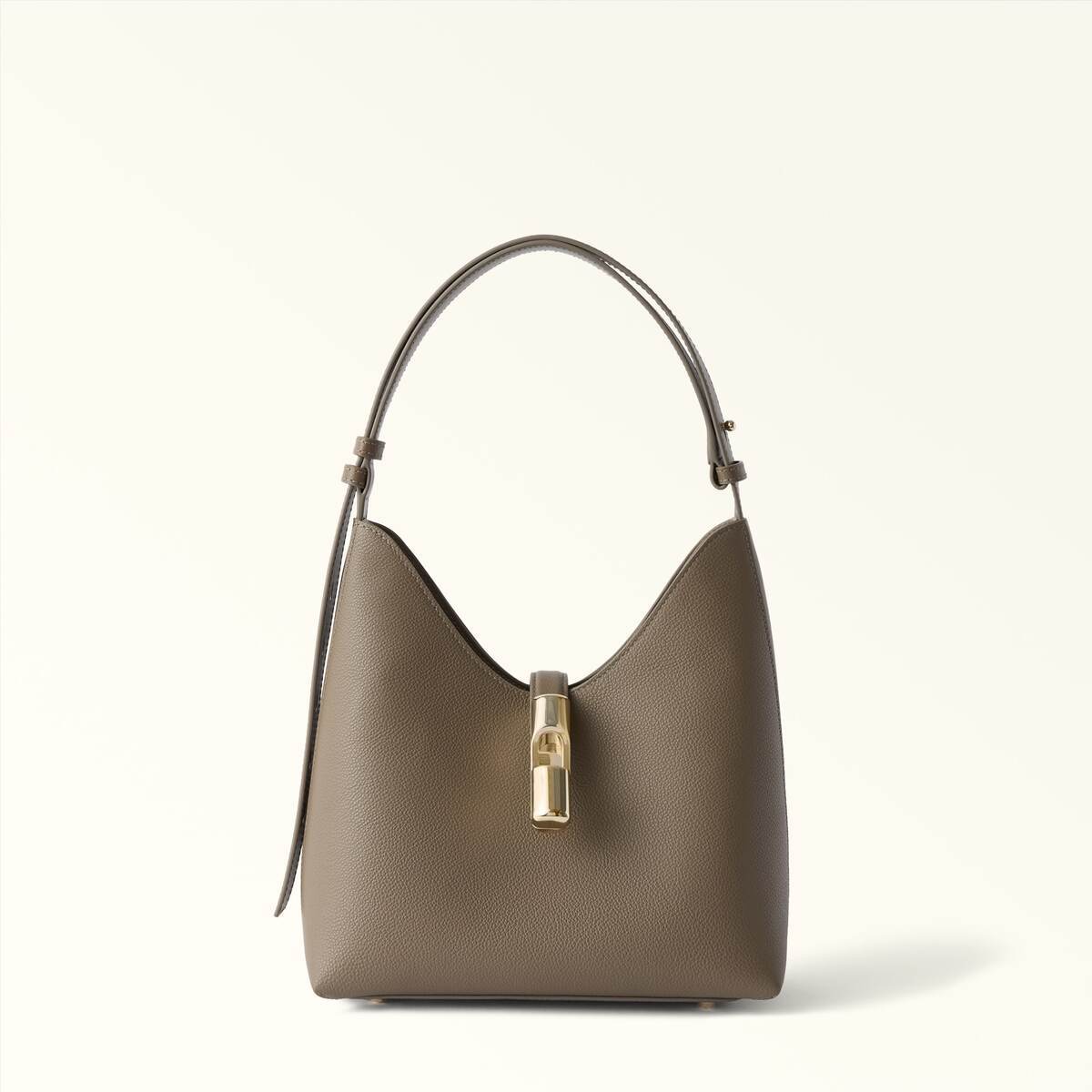 フルラ(FURLA) ショルダーバッグ・メッセンジャーバッグ の一覧