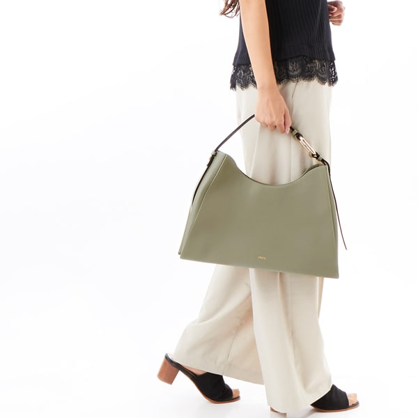フルラ(FURLA) バッグ (緑色・グリーン系) の一覧 | マルイウェブチャネル