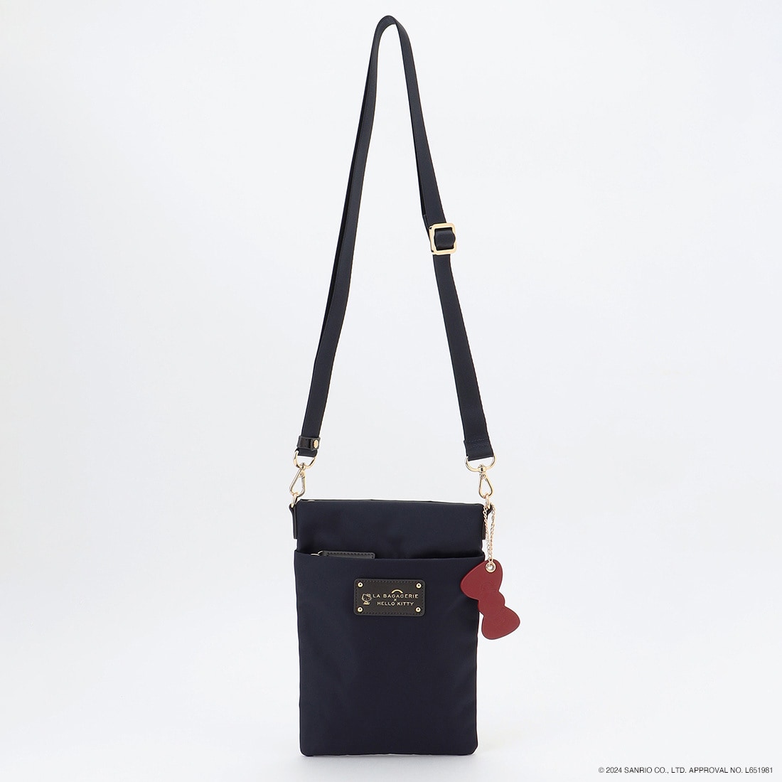 LA BAGAGERIE×HELLO KITTY】リボンチャーム付き スクエアポシェット