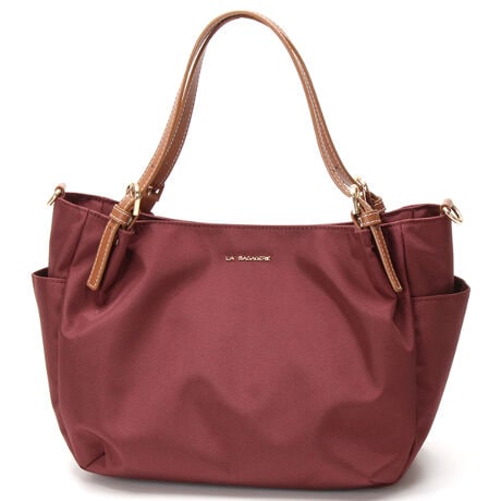 [^:B0087-03]ԓIȐlCACex[XɁALoXCNȃ|GXegpV[YBDڂ̑efނgp邱ƂŁAn̂邵ƂɂȂĂ܂BVGbg̓VvłAS[h̋ƉؚȃnhŃfBCNȃACeɁBRbg⃊l̑fނyʂɎdオĂ̂͂̈łB͂dl3w\ɂȂĂ܂̂ŁA[͂Ă܂Bėn͑N₩ȃJ[`CXAVѐŜy₩ȈۂɂȂĂ܂BOXgbv͎O\ł̂ŁAprX^C̕ωɍ킹ĊȒPɎς邱Ƃł܂BfC[[X͂AspobOƂĂgp܂BOcI[v|Pbg~2,t@Xi[|Pbg~1,I[v|Pbg~2cI[v|Pbg~1,t@Xi[|Pbg~1Ɩ̊֌WɂAۂFČꍇ܂B܂p\REX}[gtHȂǂ̊ɂA኱iƉ摜̃J[قȂꍇ܂B\߂B