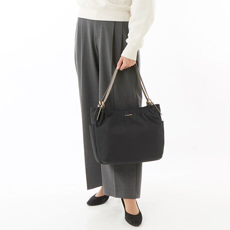 [^:B0087-04]ԓIȐlCACex[XɁALoXCNȃ|GXegpV[YBDڂ̑efނgp邱ƂŁAn̂邵ƂɂȂĂ܂BVGbg̓VvłAS[h̋ƉؚȃnhŃfBCNȃACeɁBRbg⃊l̑fނyʂɎdオĂ̂͂̈łB͂dl3w\ɂȂĂ܂̂ŁA[͂Ă܂Bėn͑N₩ȃJ[`CXAVѐŜy₩ȈۂɂȂĂ܂BA4TCY[łTCYŁAʋ΁EʊwȂǂ̃fC[[X͂AspEopobOƂĂgp܂BOcI[v|Pbg~2,t@Xi[|Pbg~1,I[v|Pbg~2cI[v|Pbg~2,t@Xi[|Pbg~1Ɩ̊֌WɂAۂFČꍇ܂B܂p\REX}[gtHȂǂ̊ɂA኱iƉ摜̃J[قȂꍇ܂B\߂B