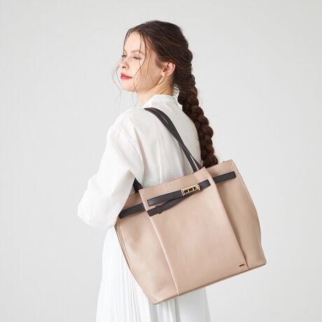 [^:B0088-01]uh̃ACRuЂ˂vtgɔztFCNU[g[gobOBA4TCYeʂŁAʋ΂ʊwɂ҂̃ACełBobO{̂ƓCjO͈قȂJ[̑gݍ킹ɂȂĂAgpɖ邢CɂȂĂ悤ɑI肵܂B̐F邢̂ŁAobO̒ŏT₷ƂbgB3w\ɂȂĂA|PbgtĂ邽߁AA4ނt@CȂǂ̑傫߂̕X}[gtHnJ`EbvȂǂ̏߂̕܂ŐĎ[ł܂BfC[[X͂łAX[cX^CɂgpfUCł̂ŁAוȂ肪ȃIP[WV[ł劈BOc}Olbgt|PbgijcI[v|Pbg~Q,t@Xi[|Pbg~1Ɩ̊֌WɂAۂFČꍇ܂B܂p\REX}[gtHȂǂ̊ɂA኱iƉ摜̃J[قȂꍇ܂B\߂B