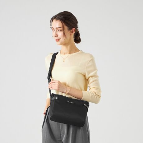 [^:B0086-01]VvŃx[VbNȃACe葵V[YBcCiC̏iȌ򊴂ꂽۂłBlXȗprV[ɍ킹āA~jV_[Eg[gEbNTCYႢłpӂ܂BgĂĂۂɂy݂悤ɁA͊ăoCJ[ŎdグĂ܂BN₩ŔFǂiCfނƃTCNU[gݍ킹ĂAJWAɂȂ肷rWlXV[₫ꂢ߂ȃX^CłaȂg܂BiCfނɂ͝H{Ă邽߁A}ȉJɑĂ܂ĂSBz500mlybg{g[łTCÝAgxV[łd󂷂ACełBOc}Olbgt|Pbg~2cI[v|Pbg~2,t@Xi[|Pbg~1H{fނgpĂ܂ADt@Xi[ȂǂZ\܂B܂AH͉ivIȂ̂ł͂܂̂łӂBƖ̊֌WɂAۂFČꍇ܂B܂p\REX}[gtHȂǂ̊ɂA኱iƉ摜̃J[قȂꍇ܂B\߂B