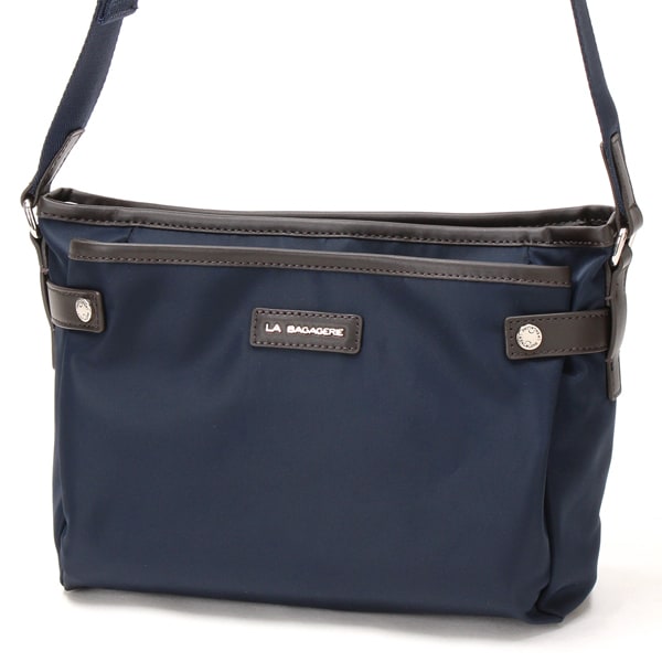 リサイクルナイロン×カウレザー ラップポシェット | イザック(Y'saccs