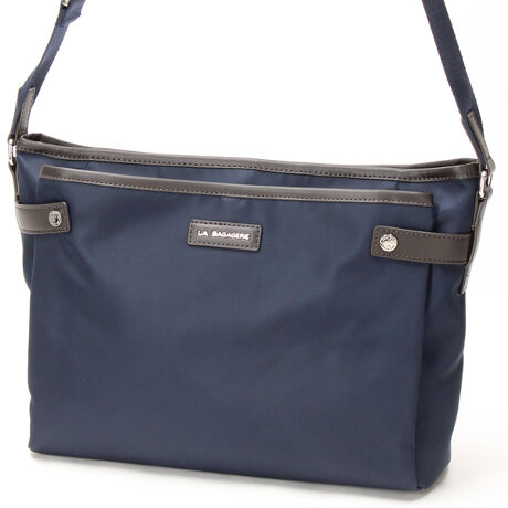 [^:B0086-02]VvŃx[VbNȃACe葵V[YBcCiC̏iȌ򊴂ꂽۂłBlXȗprV[ɍ킹āA~jV_[Eg[gEbNTCYႢłpӂ܂BgĂĂۂɂy݂悤ɁA͊ăoCJ[ŎdグĂ܂BN₩ŔFǂiCfނƃTCNU[gݍ킹ĂAJWAɂȂ肷rWlXV[₫ꂢ߂ȃX^CłaȂg܂BiCfނɂ͝H{Ă邽߁A}ȉJɑĂ܂ĂSB|Pbg3w\ŁAnJ`pXP[XȂǂ̂Ǝod邱Ƃ\łBꌩRpNgłA߂̃m[gⒷzA500mlybg{g[ł̂ŁALV[Ŋ􂵂܂BOc}Olbgt|Pbg~2cI[v|Pbg~2,t@Xi[|Pbg~1H{fނgpĂ܂ADt@Xi[ȂǂZ\܂B܂AH͉ivIȂ̂ł͂܂̂łӂBƖ̊֌WɂAۂFČꍇ܂B܂p\REX}[gtHȂǂ̊ɂA኱iƉ摜̃J[قȂꍇ܂B\߂B