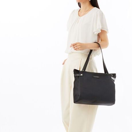 [^:B0086-04]VvŃx[VbNȃACe葵V[YBcCiC̏iȌ򊴂ꂽۂłBlXȗprV[ɍ킹āA~jV_[Eg[gEbNTCYႢłpӂ܂BgĂĂۂɂy݂悤ɁA͊ăoCJ[ŎdグĂ܂BN₩ŔFǂiCfނƃTCNU[gݍ킹ĂAJWAɂȂ肷rWlXV[₫ꂢ߂ȃX^CłaȂg܂BiCfނɂ͝H{Ă邽߁A}ȉJɑĂ܂ĂSBO\ȃOXgbvg΁A΂ߊ|⌨|ł2WAYdlłB|Pbg3w\ŁAnJ`pXP[XȂǂ̂Ǝod邱Ƃ\łBA4TCYⒷzA500mlybg{gA~j|[`Ȃǂ[łTCÝAʋ΂ʊw̃fC[[X͂Ao̎iꂽgxV[łd󂷂ACełBOc}Olbgt|Pbg~2cI[v|Pbg~2,t@Xi[|Pbg~1H{fނgpĂ܂ADt@Xi[ȂǂZ\܂B܂AH͉ivIȂ̂ł͂܂̂łӂBƖ̊֌WɂAۂFČꍇ܂B܂p\REX}[gtHȂǂ̊ɂA኱iƉ摜̃J[قȂꍇ܂B\߂B