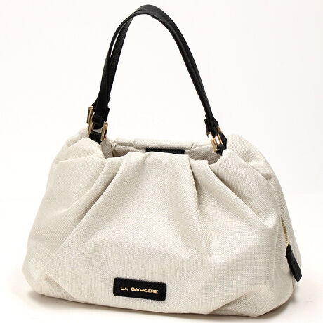 [^:B0089-01]l̃|GXegpAi`eCXgȃ^bNg[gBƒꕔt߂Ƀ^bNAӂƂ{[Ȃ炩fUCɁBdʖ350gƁA500mlybg{g1{yAƂĂy₩ɂgp܂B|PbgȂǂ3w\ŁA̎dɕ֗ȎdlɂȂĂ܂BzX}[gtHȂǂ̋MdiȂǂ̓C̃t@Xi[|PbgɁAnJ`pXP[XȂǂ̂Ɏo̓}Olbĝ|PbgɎ[̂߂łBV_[XgbvgΎ΂ߊ|⌨|ɂΉł2wayACełBOc}Olbgt|Pbgij~2cI[v|Pbg~Q,t@Xi[|Pbg~1Ɩ̊֌WɂAۂFČꍇ܂B܂p\REX}[gtHȂǂ̊ɂA኱iƉ摜̃J[قȂꍇ܂B\߂B