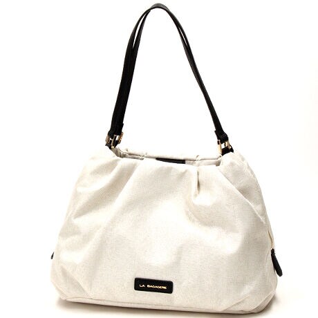 [^:B0089-02]l̃|GXegpAi`eCXgȃ^bNg[gBƒꕔt߂Ƀ^bNAӂƂ{[Ȃ炩fUCɁBdʖ440gƁA500mlybg{g1{yAƂĂy₩ɂgp܂B|PbgȂǂ3w\ŁA̎dɕ֗ȎdlɂȂĂ܂BzX}[gtHȂǂ̋MdiȂǂ̓C̃t@Xi[|PbgɁAnJ`pXP[XȂǂ̂Ɏo̓}Olbĝ|PbgɎ[̂߂łBV_[XgbvgΎ΂ߊ|⌨|ɂΉł2wayACełBOc}Olbgt|Pbgij~2cI[v|Pbg~Q,t@Xi[|Pbg~1Ɩ̊֌WɂAۂFČꍇ܂B܂p\REX}[gtHȂǂ̊ɂA኱iƉ摜̃J[قȂꍇ܂B\߂B