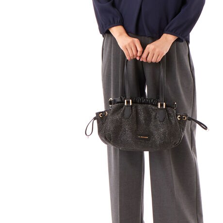 [^:B0090-01]obÔ悤ȑu₩ȕ͋C̃g[gobOB|vsŕ҂ݏグfނgpĂ܂BVRfނł͂Ȃ߁A╞ɂfނłB܂AobOɂ͂Ȃ_炩ƌyŃfC[Ɏg₷dオĂ܂BɔzV[OtF~jȈۂŁATCh̃h[XgOȂǁAgh̗vf܂BO\ȃV_[XgbvtĂ邽߁AX^CV[ɂĎgłACełB3w\̂dlŁAgɂ܂BzEybg{gE܂ݎPE~j|[`ȂǁAKvȎ͂[łTCYŏtĂ̂oɂ҂ȃg[gobOłBOcI[v|Pbgij~2cI[v|Pbg~2,t@Xi[|Pbg~1Ɩ̊֌WɂAۂFČꍇ܂B܂p\REX}[gtHȂǂ̊ɂA኱iƉ摜̃J[قȂꍇ܂B\߂B