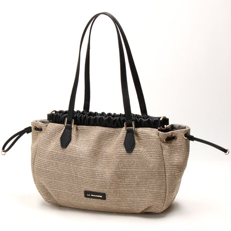 [^:B0090-02]obÔ悤ȑu₩ȕ͋C̃g[gobOB|vsŕ҂ݏグfނgpĂ܂BVRfނł͂Ȃ߁A╞ɂfނłB܂AobOɂ͂Ȃ_炩ƌyŃfC[Ɏg₷dオĂ܂BɔzV[OtF~jȈۂŁATCh̃h[XgOȂǁAgh̗vf܂BO\ȃV_[XgbvtĂ邽߁AX^CV[ɂĎgłACełB3w\̂dlŁAgɂ܂BzEybg{gE܂ݎPE~j|[`ȂǁAKvȎ͂[łTCYŏtĂ̂oɂ҂ȃg[gobOłBOcI[v|Pbgij~2cI[v|Pbg~2,t@Xi[|Pbg~1Ɩ̊֌WɂAۂFČꍇ܂B܂p\REX}[gtHȂǂ̊ɂA኱iƉ摜̃J[قȂꍇ܂B\߂B