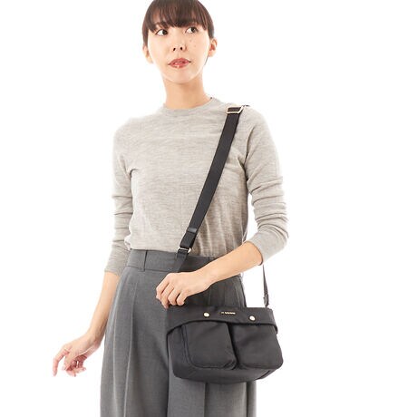 [^:B0092-01]2̃tg|Pbg|CǵA\tgȃbNX2wayV_[BVvȌڂŗlXȃV[ō킹₷A@\IȃACełBH{iCfނCɂĂ܂̂ŏʂ̉J≘ɋAyďvłB͂Rw\ɂȂĂA̐ɂ҂ȎdlɁBuh60NɊ悳ꂽfj[AV[YłBOc}Olbgt|Pbg~2,t@Xi[|Pbg~1,}Olbgt|Pbg~2cI[v|Pbg~2,t@Xi[|Pbg~1H{fނgpĂ܂ADt@Xi[ȂǂZ\܂B܂AH͉ivIȂ̂ł͂܂̂łӂBƖ̊֌WɂAۂFČꍇ܂B܂p\REX}[gtHȂǂ̊ɂA኱iƉ摜̃J[قȂꍇ܂B\߂B