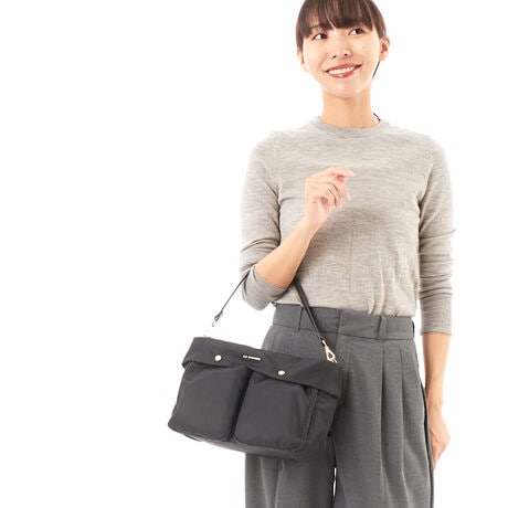 [^:B0092-02]2̃tg|Pbg|CǵA\tgȃbNX2wayV_[BVvȌڂŗlXȃV[ō킹₷A@\IȃACełBH{iCfނCɂĂ܂̂ŏʂ̉J≘ɋAyďvłB͂Rw\ɂȂĂA̐ɂ҂ȎdlɁBuh60NɊ悳ꂽfj[AV[YłBOc}Olbgt|Pbg~2,t@Xi[|Pbg~1,}Olbgt|Pbg~2cI[v|Pbg~2,t@Xi[|Pbg~1H{fނgpĂ܂ADt@Xi[ȂǂZ\܂B܂AH͉ivIȂ̂ł͂܂̂łӂBƖ̊֌WɂAۂFČꍇ܂B܂p\REX}[gtHȂǂ̊ɂA኱iƉ摜̃J[قȂꍇ܂B\߂B