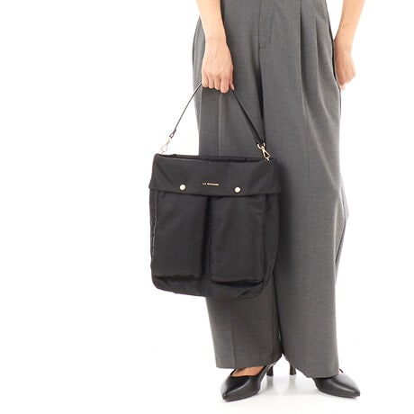 [^:B0092-03]2̃tg|Pbg|CǵA\tgȃbNX2wayV_[BVvȌڂŗlXȃV[ō킹₷A@\IȃACełBH{iCfނCɂĂ܂̂ŏʂ̉J≘ɋAyďvłB͂Rw\ɂȂĂA̐ɂ҂ȎdlɁBuh60NɊ悳ꂽfj[AV[YłBOc}Olbgt|Pbg~2,t@Xi[|Pbg~1,}Olbgt|Pbg~2cI[v|Pbg~2,t@Xi[|Pbg~1H{fނgpĂ܂ADt@Xi[ȂǂZ\܂B܂AH͉ivIȂ̂ł͂܂̂łӂBƖ̊֌WɂAۂFČꍇ܂B܂p\REX}[gtHȂǂ̊ɂA኱iƉ摜̃J[قȂꍇ܂B\߂B