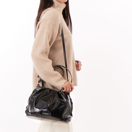 [^:B0094-02]ӂƂAۂĉ炵~j{Xg^CṽnhobOBĉ\tgGiiȈۂŁAƂĂyʂȂߒԂɂȂĂɂȂĂ܂BhfނȂ̂ŁAJ̓ɂSĂg܂BV_[xg͎O\ł̂ŁAnhobOƂĂłȂV_[obOƂĂĝ|CgłBOc}Olbgt|Pbgij~2cI[v|Pbg~Q,t@Xi[|Pbg~1Ɩ̊֌WɂAۂFČꍇ܂B܂p\REX}[gtHȂǂ̊ɂA኱iƉ摜̃J[قȂꍇ܂B\߂B