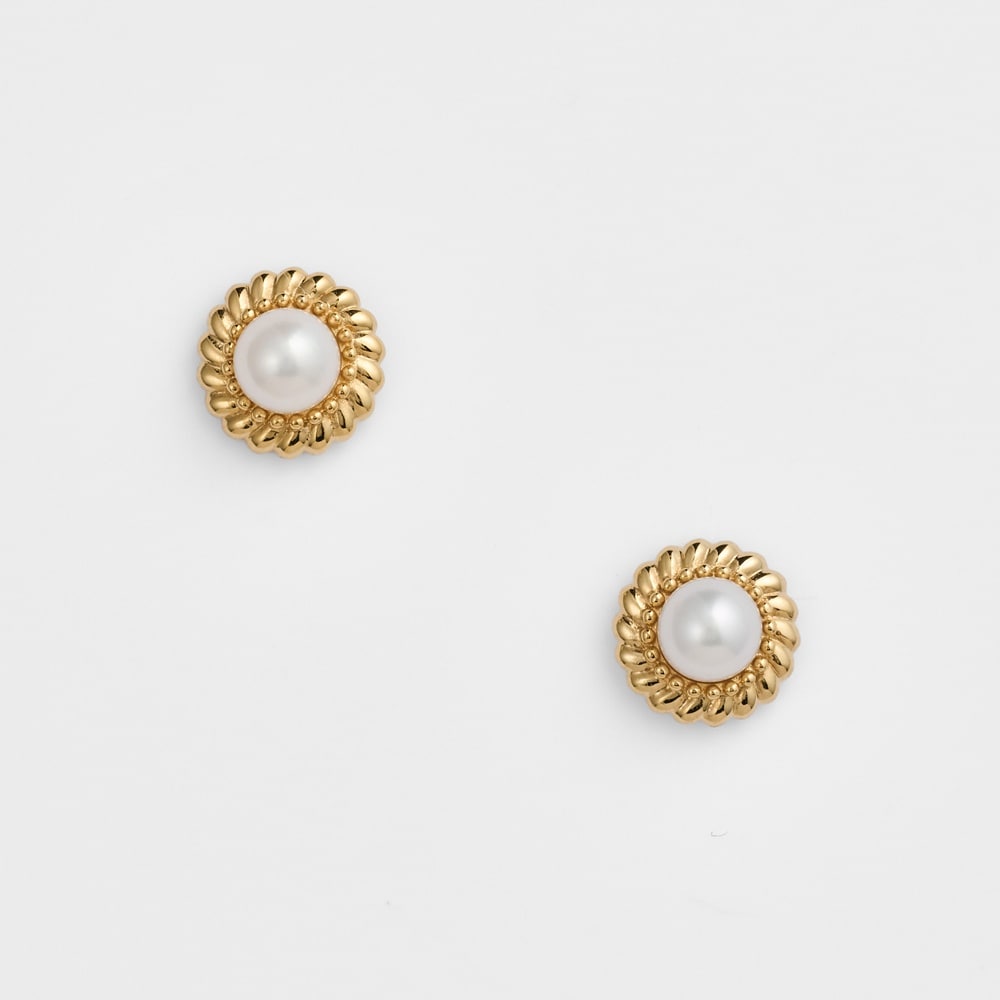 SIENA ROSE】スリーダイヤを添えた18金パールピアス｜SANPO